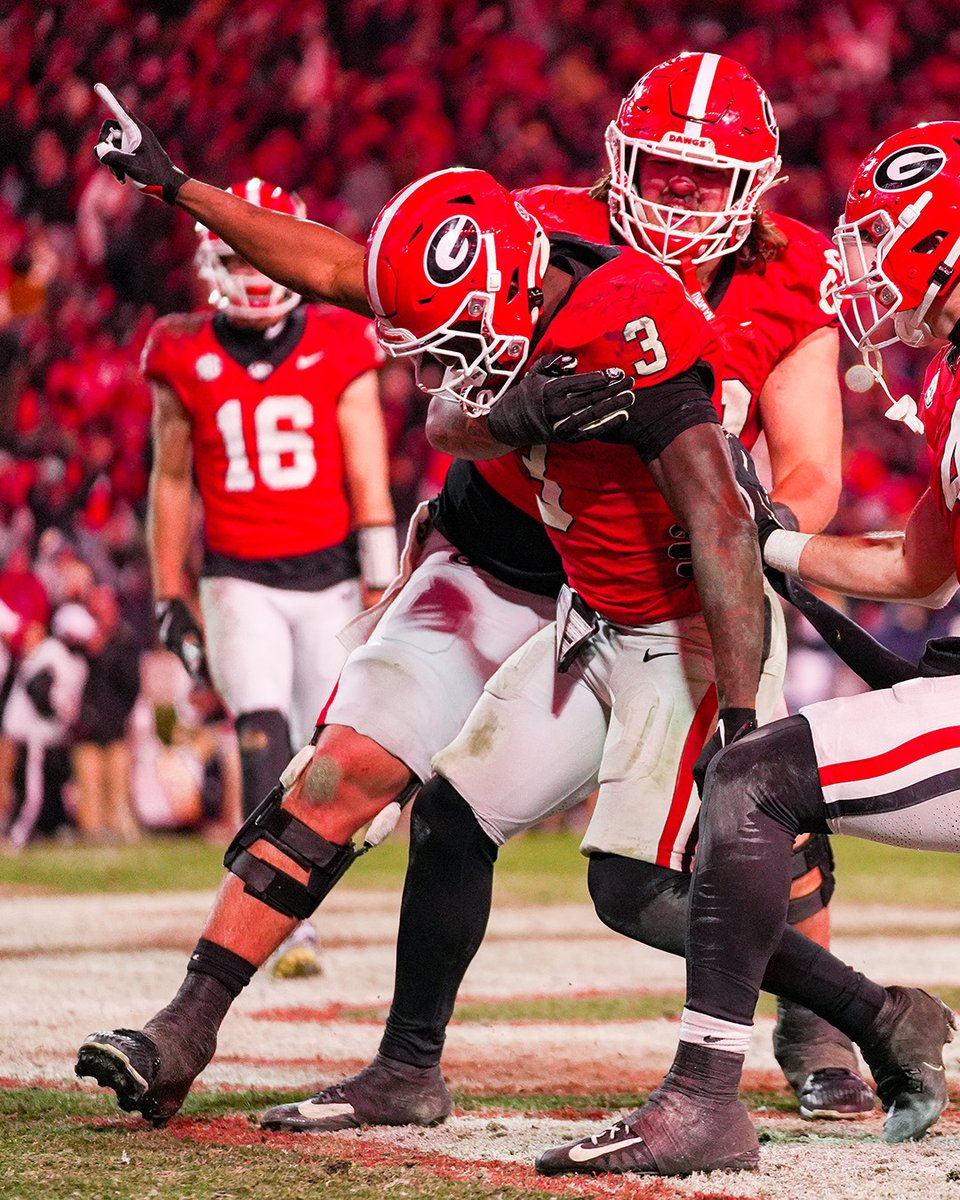 UGAAthletics's tweet photo. Nothin' Finer.

#GoDawgs https://t.co/rD2gDP1JJ5