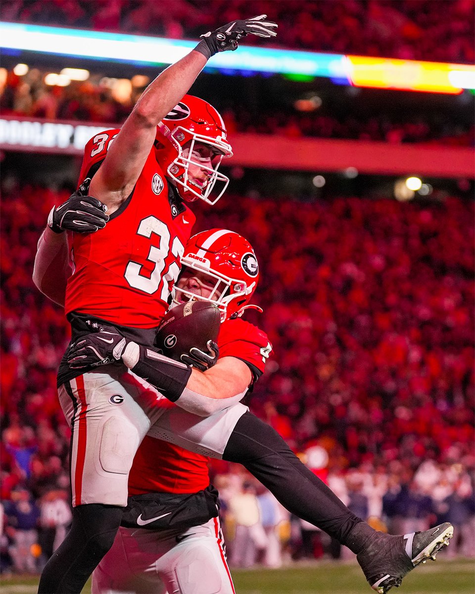 UGAAthletics's tweet photo. Nothin' Finer.

#GoDawgs https://t.co/rD2gDP1JJ5