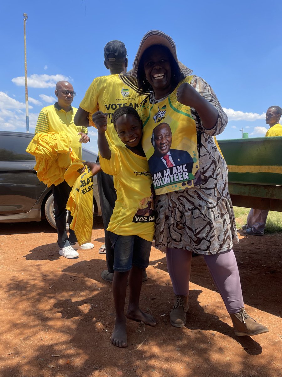 MPGodlimpi's tweet image. Voter engagement at Wards 4 &amp;amp; 7 Thabazimbi, Limpopo. With the Dec. 4 by-elections coming up, our communities have re-emphasized the need for service delivery. We have committed to resolving the access to water &amp;amp; housing issues through our elected officials.