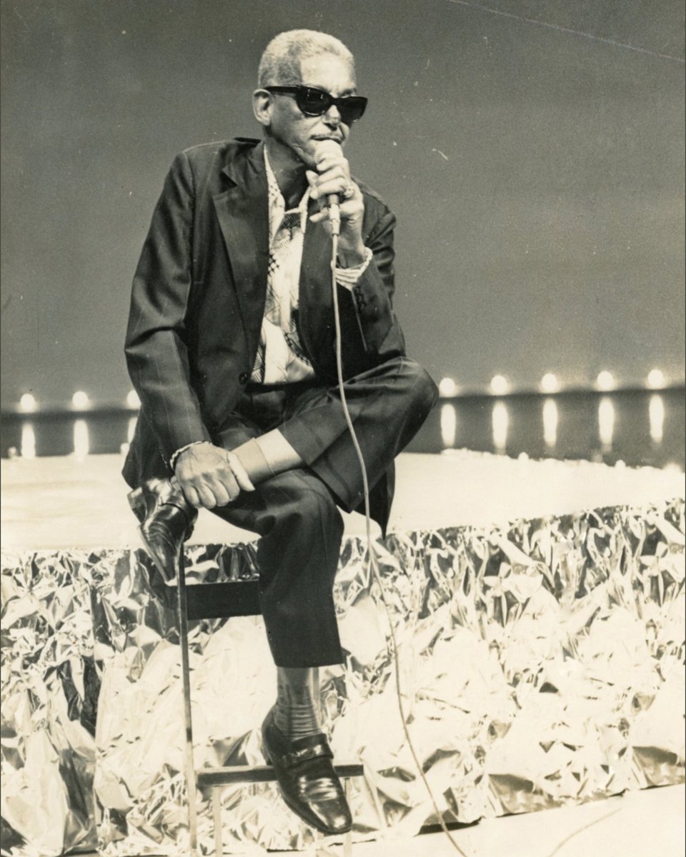 Lembrando hoje de #Cartola, que nos deixou há 44 anos.