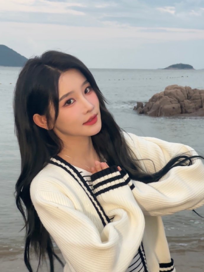 shiyuarchives's tweet image. 241124 | weibo update

#SNH48 #ZhouShiyu #周诗雨