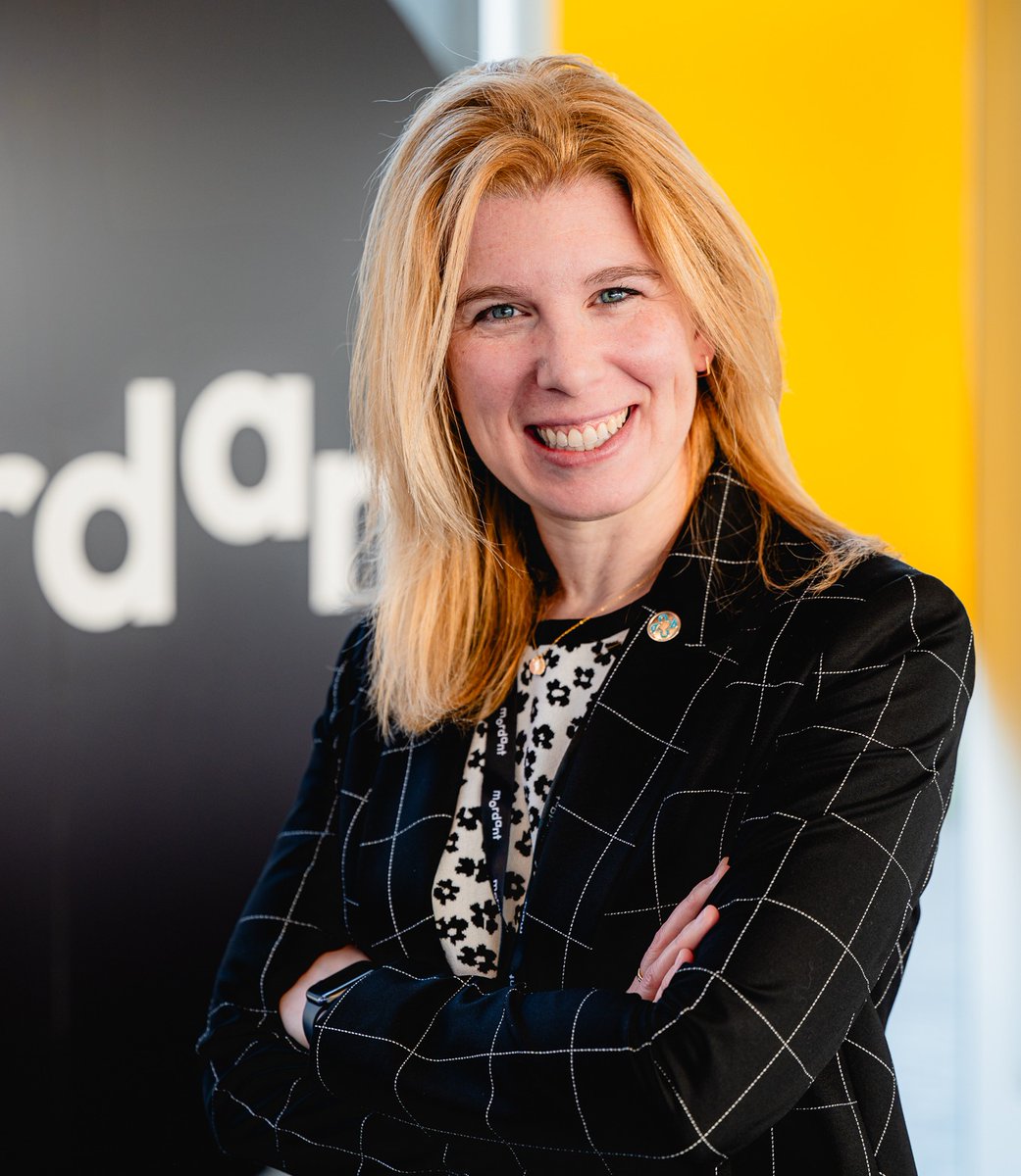 ACDQquebec's tweet photo. Nous saluons l’entrée en poste de la Dre Marie-Claude Desjardins en tant que présidente de l’ACDQ. Nous lui souhaitons le meilleur des succès dans ses nouvelles fonctions. #dentiste #présidente #association https://t.co/RXE2XITVn5