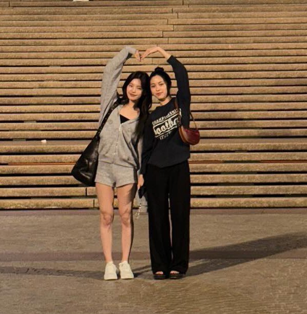 ryujinimfine's tweet photo. Happy birthmonth to us @garfieldofzhan ! I hope this month goes easier on you. Less stress,cutie🤞 https://t.co/9SowBGsu7J