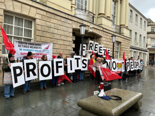 Unite_Community's tweet photo. @UniteCommunity Out today with the Energy 4 All Campaign supporting the Winter Fuel Allowance and retired members. Outstanding turn out by Unite Community https://t.co/TjwEZDYKfM