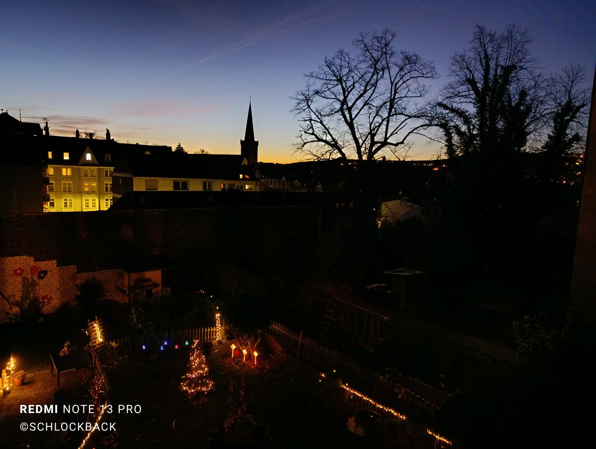 schlockback's tweet image. Ich sitze in meinem Wintergarten, genieße einen Cappuccino und diesen Ausblick. Manches im Leben ist kostenlos und trotzdem unbezahlbar wertvoll. Achtet auf euch. Sorgt für euch. Heute, morgen, immer - ihr seid es wert.
#selbstfuersorge #achtsamkeit