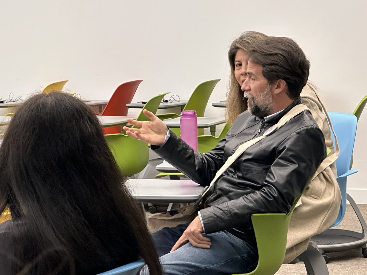 Facultad de Ciencias Sociales Uniandes tweet media