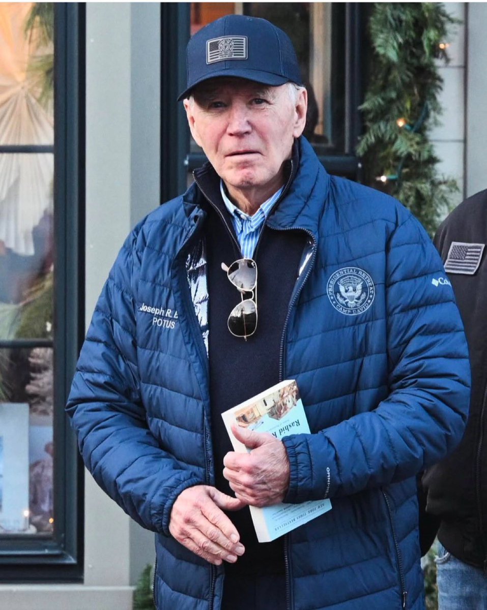 RnaudBertrand's tweet image. Biden buying "The Hundred Years' War on Palestine" after the Gaza genocide is somehow the perfect metaphor for US liberals, on so many levels.

That's why they're in many ways worse than Republicans: they at least don't pretend to care about the people they kill.