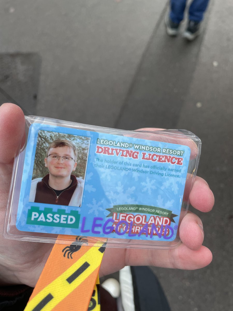 At the big age of 23, I finally got my drivers license! 🚗