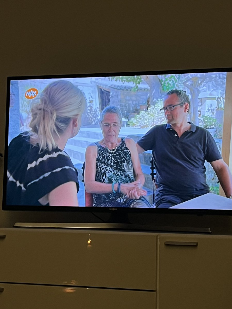 superhegl's tweet photo. Wat een drama queen!! 🤯
#droomhuisgezocht #tyfop! https://t.co/kcikmAxJbz