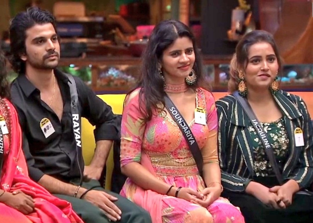 ThaladawW_1's tweet image. Vantha 5 nimusathule #GoaGang mela vanamatha kakkitaapla @VijaySethuOffl 🔥🤣

Iththana naala #Arun #VJVishal #Sathya onna vilayadurathu kannuku therila. Briyani Gang kannuku therila. 😂😂

#BiggBossTamil8 #BiggBossSeason8Tamil #Soundariya