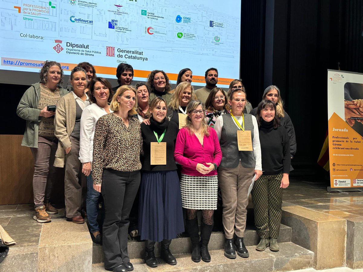 Diputació de Girona (@diputaciogirona) on Twitter photo 🎉 Celebrem 🔟 anys de <a href="/PromoSalutGi/">Professionals per la Promoció de la Salut</a> amb una jornada a l’Auditori Josep Irla de <a href="/govgirona/">Delegació del Govern de Catalunya a Girona</a>‼️
🤝La #DdGi, a través de <a href="/Dipsalut/">Dipsalut</a>, va impulsar aquest projecte que agrupa tots els col•legis professionals en l’àmbit de la salut a les #comarquesgironines.
🎙️La vicepresidenta 3a i 🎉 Celebrem 🔟 anys de <a href="/PromoSalutGi/">Professionals per la Promoció de la Salut</a> amb una jornada a l’Auditori Josep Irla de <a href="/govgirona/">Delegació del Govern de Catalunya a Girona</a>‼️
🤝La #DdGi, a través de <a href="/Dipsalut/">Dipsalut</a>, va impulsar aquest projecte que agrupa tots els col•legis professionals en l’àmbit de la salut a les #comarquesgironines.
🎙️La vicepresidenta 3a i