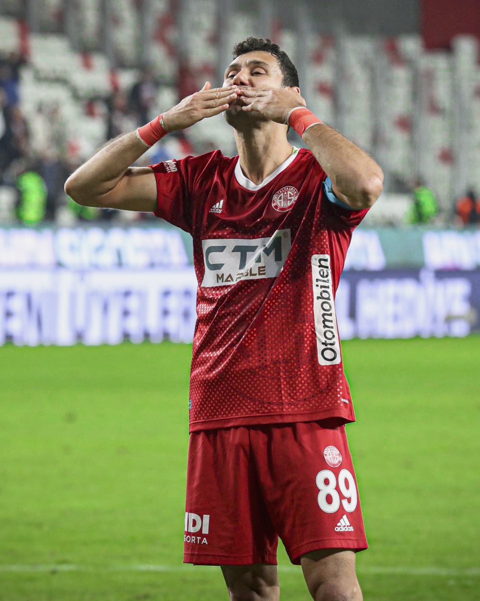©️🔴⚪️ Mutlu pazarlar Antalyaspor ailesi! #OnvoAntalyaspor