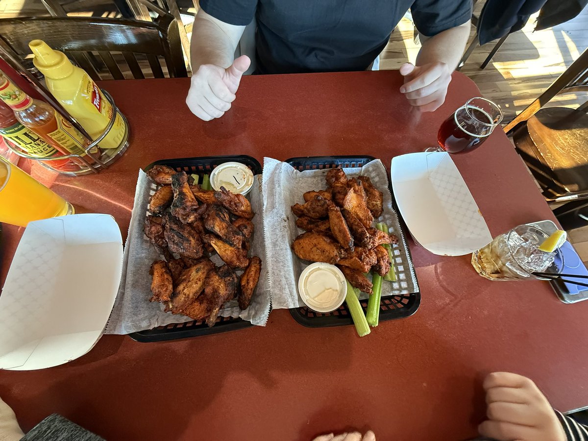 mpsimon's tweet photo. Lunch #mke. https://t.co/loCVTCe3TZ