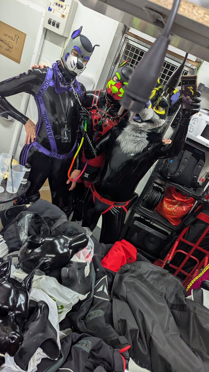 Imperial was fun yesterday!! Got 2 good dogs around.

<a href="/PupTempoAD/">Tempo/</a> and <a href="/pupAdi94/">pupAdi</a>