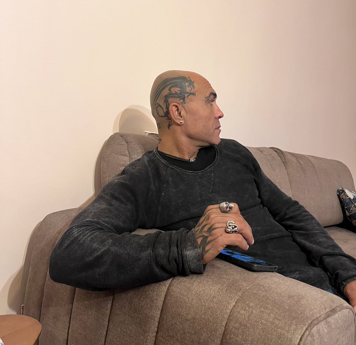 babam geldi ve antalya’ya donene kadar ankaranin en havali adami o tamam mi ✋🏻✋🏻