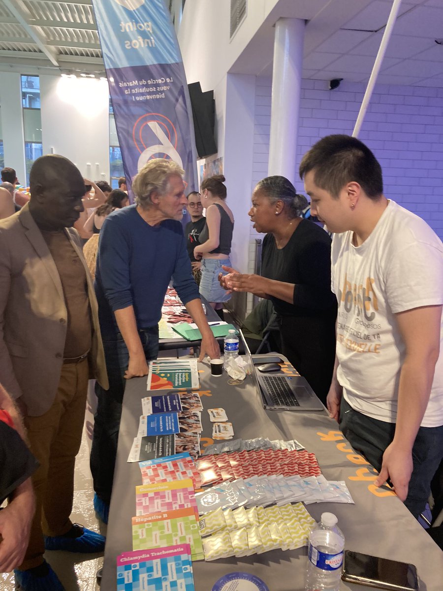 A la piscine Godard avec Éric Pliez pour encourager et soutenir plus de 500 nageurs et nageuses lors de la 8ème édition des #6h de natation contre le #VIH. Merci au cercle du marais pour son partenariat.
<a href="/Mairiedu20/">Mairie du 20e</a>