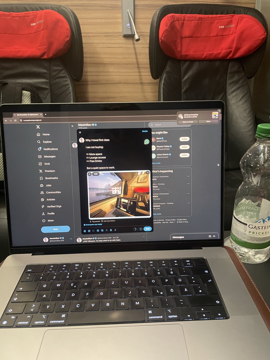 Maximilian W tweet media