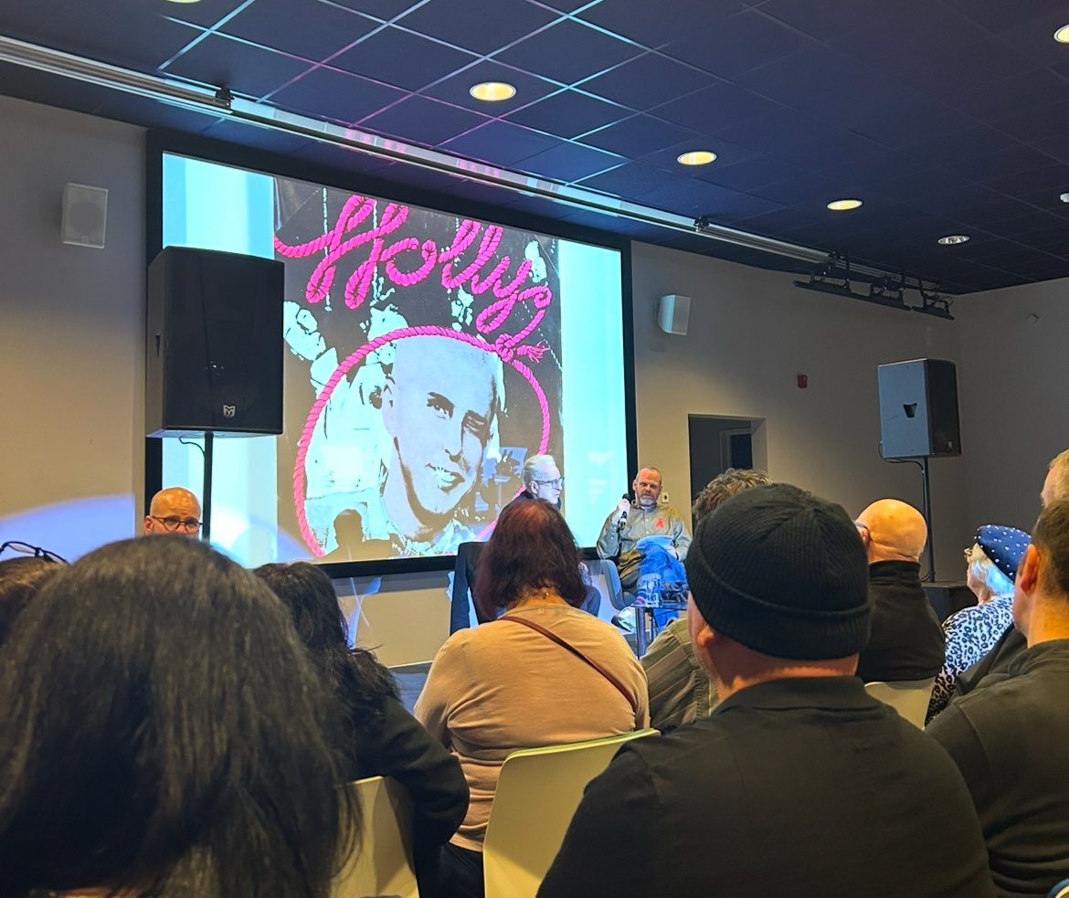 Kay Jones tweet media