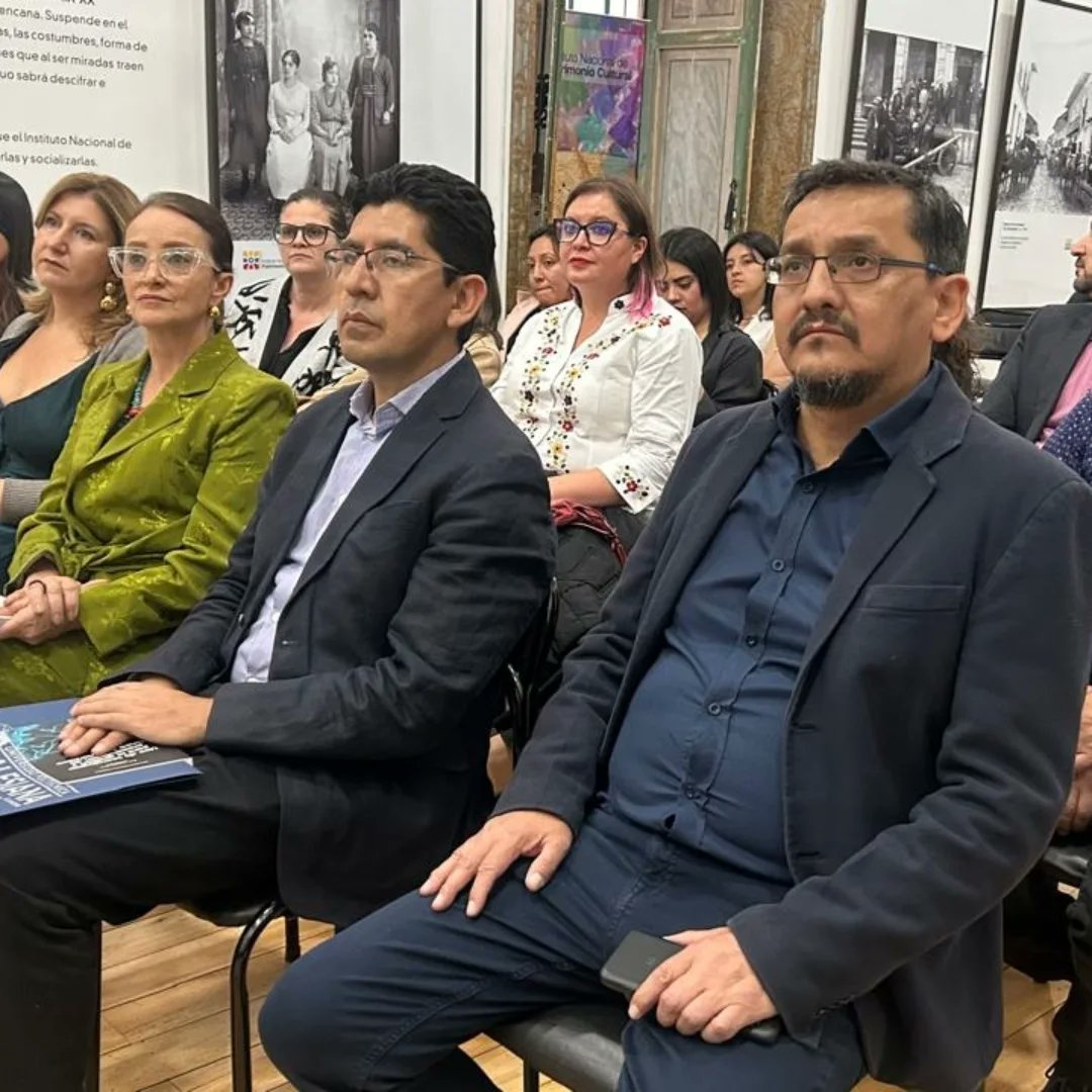 INPCEcuador's tweet photo. #INPCInforma 📚✨
En el auditorio de la "Casa de las Palomas", sede del INPC Zonal 6 en Cuenca, se realizó el lanzamiento del libro “Uso de tecnologías para la gestión y preservación de bienes culturales”, una obra coordinada por el Dr. Blas Garzón y publicada por la editorial Abya Yala de la Universidad Politécnica Salesiana.
Esta publicación, fruto del trabajo colaborativo de funcionarios del @INPCEcuador, investigadores de diversas universidades y equipos multidisciplinarios, surge como resultado de uno de los simposios del XI Congreso Ecuatoriano de Historia 2023, organizado por la Universidad Andina del Ecuador.
Con este aporte, reafirmamos nuestro compromiso con la preservación y conservación del patrimonio cultural, fortaleciendo el conocimiento y el uso de tecnologías innovadoras en esta importante tarea.
¡Seguimos construyendo el futuro a partir de nuestra historia! 🙌
#ElNuevoEcuador 🇪🇨
@Cultura_Ec
@upsalesianaec