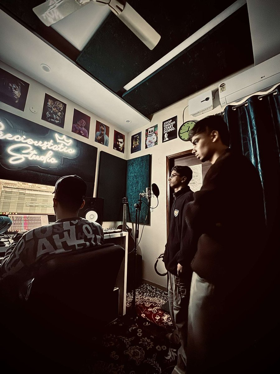 precioustatic's tweet photo. Studio Session at #PrecioustaticStudio https://t.co/xJoNY7w3lX