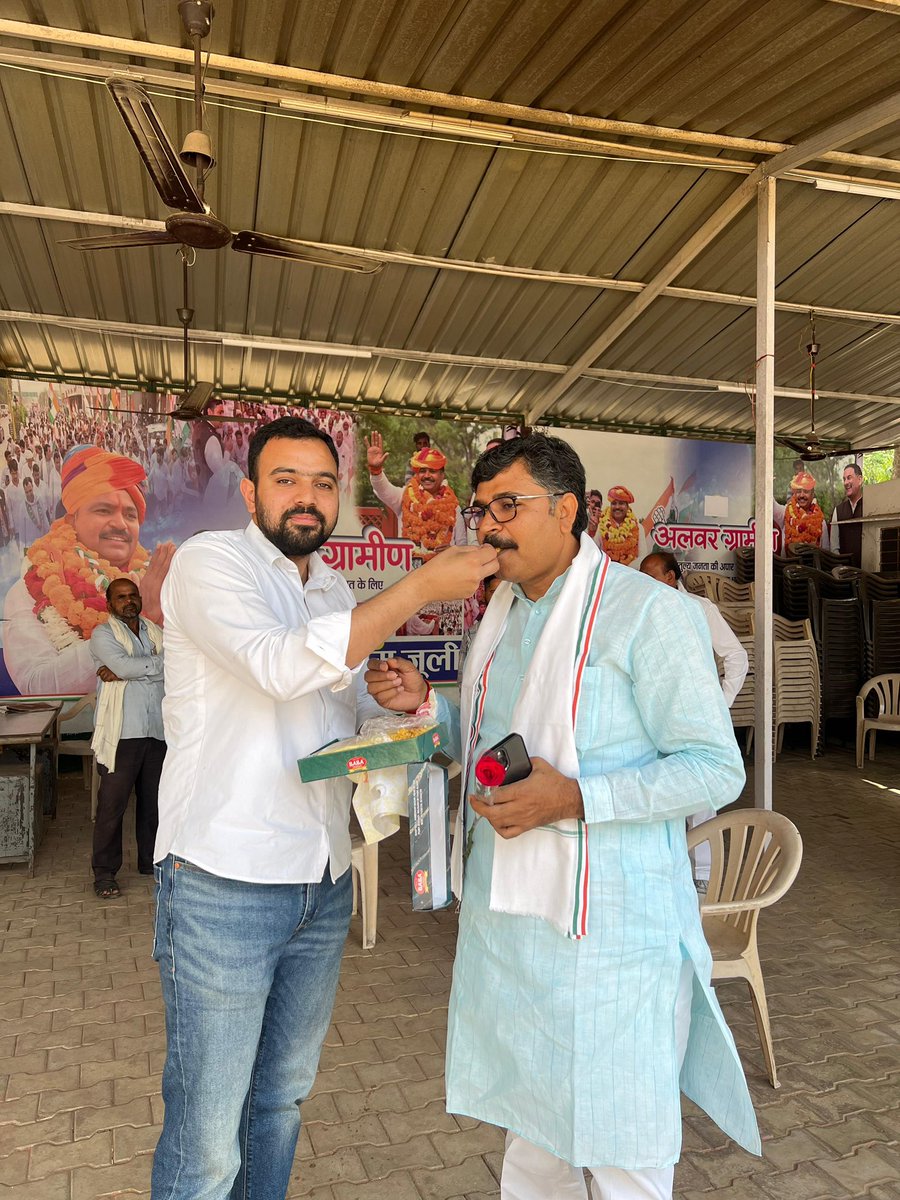 राजस्थान विधानसभा में नेता प्रतिपक्ष, पूर्व  कैबिनेट मंत्री, अलवर ग्रामीण से विधायक व ओजस्वी वक्ता श्रीमान टीकाराम जूली जी को जन्मदिन पर हार्दिक बधाई और शुभकामनाएं।

मैं ईश्वर से आपके उत्तम स्वास्थ्य, दीर्घायु जीवन एवं उत्तरोतर प्रगति की कामना करता हूं।

<a href="/TikaRamJullyINC/">Tika Ram Jully</a>