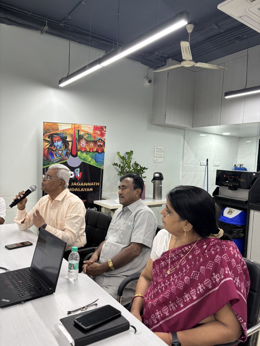 nmcultural's tweet photo. Today historic founders meeting . The meeting is historic because KJG has called the first meeting after acquiring land for temple. @EAPatilAssocia1 https://t.co/kqgXjtZnO9
