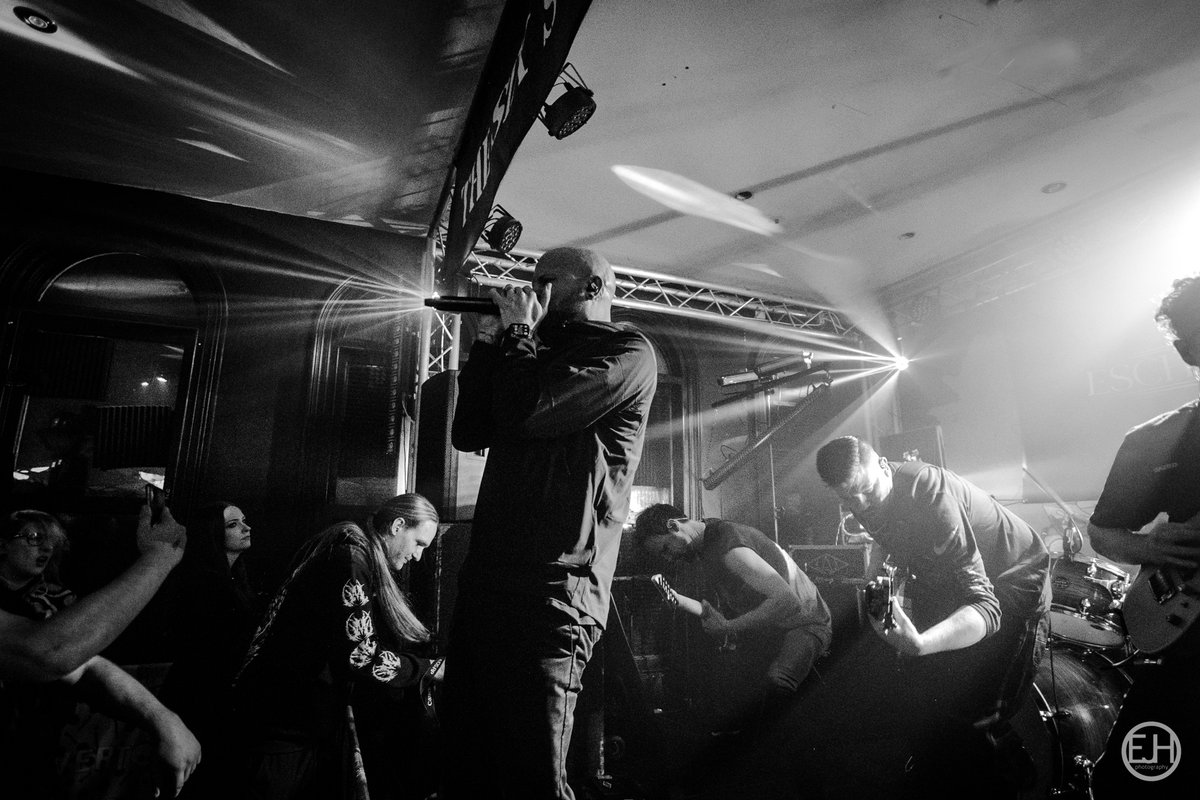 arcaeonuk's tweet photo. 📸 at The Six Six bar, Cambridge 

Huge thanks to Eschalon for having us and putting on this sold out show

Special thanks to everyone who bought a ticket/merch and came out to this show

The tech-fam is the best fam in the world

New music soon

#Arcaeon #Eschalon #Live #Metal https://t.co/Xomtlk0RyY