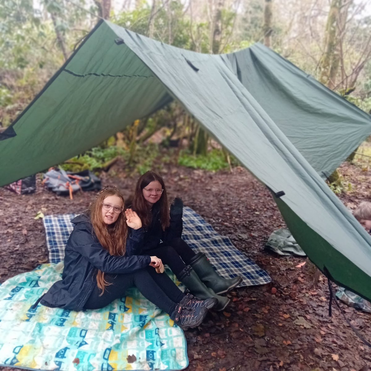 S3 Outdoor Learners enjoyed another super-session from F&amp;LS's Ranger Roddy, preparing pine log slices for their reindeers. They also practised winter shelter building and are praying for snow! <a href="/LesmahagowHigh/">Lesmahagow High School</a> <a href="/LHSInclusionST/">LHS Inclusion</a> 🪵🪚👀