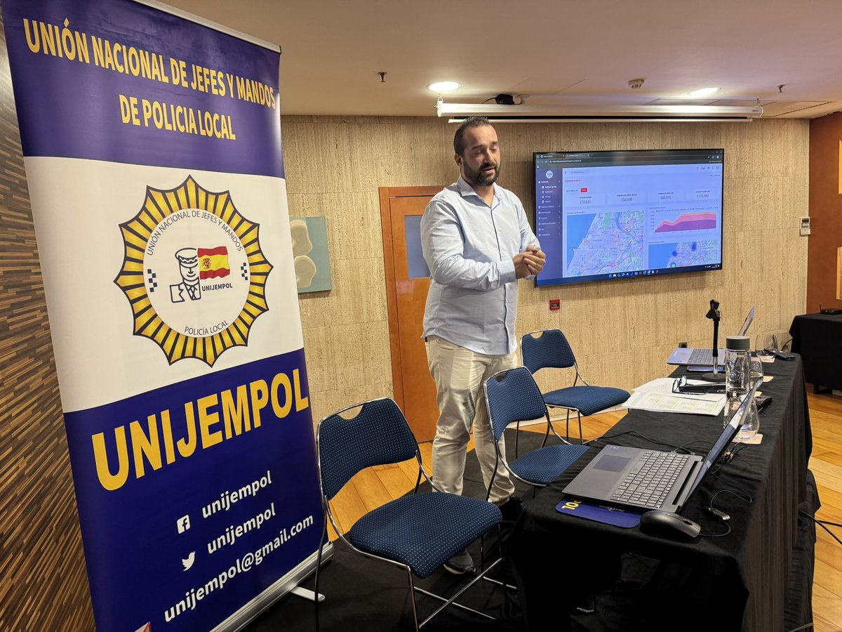 AJMPLCVUNIJEMPOL® tweet media