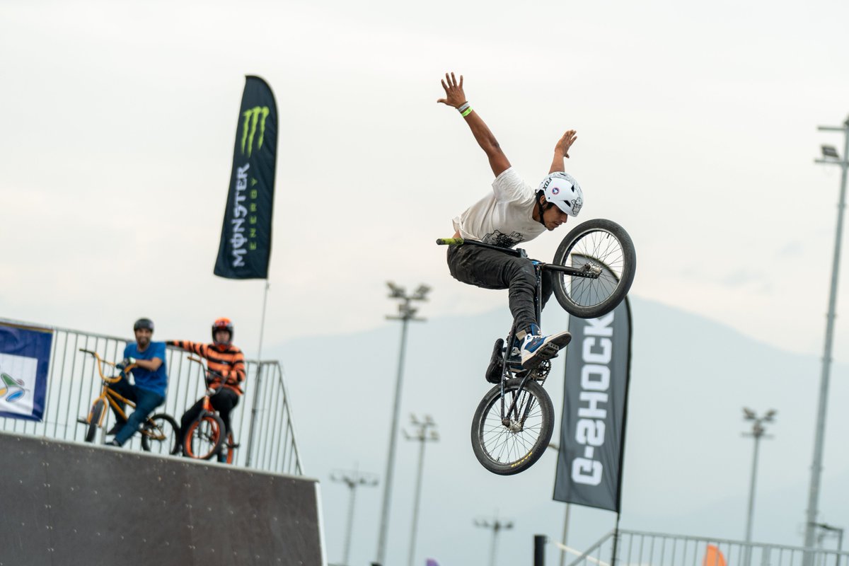 FestiGame tweet media