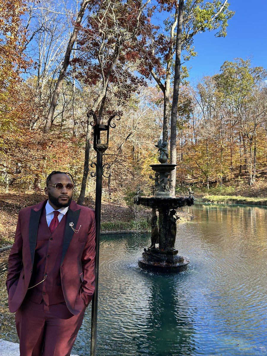 Certified_Cos's tweet photo. A little something from my last photoshoot

#classicman #victorianera #sofreshandsoclean #castle #castlemcculloch https://t.co/1RqL3P34FA
