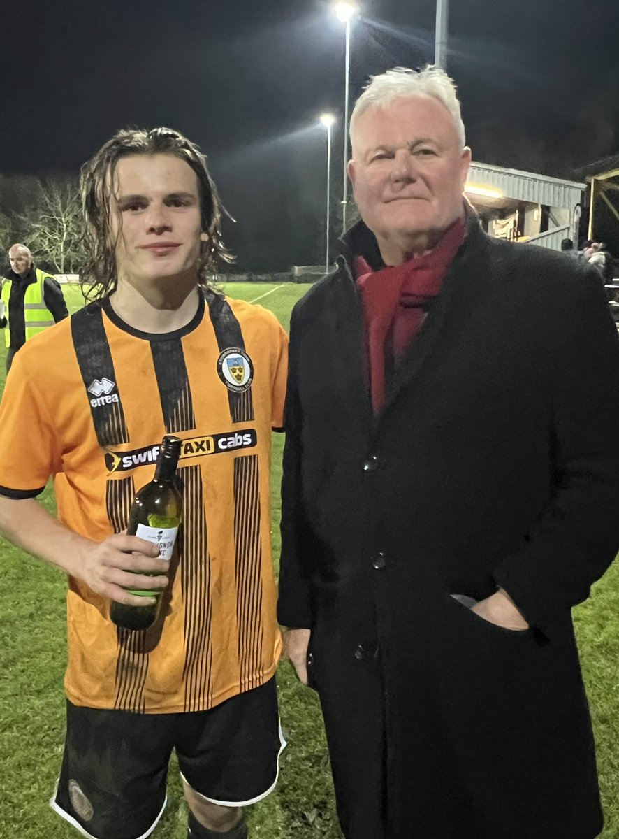 Our man of the match today, as chosen by our match sponsors Kevin Southgate &amp; Kevin Snell, was Joel Simmons! 💛🖤
#OneClubOurClubSince1883