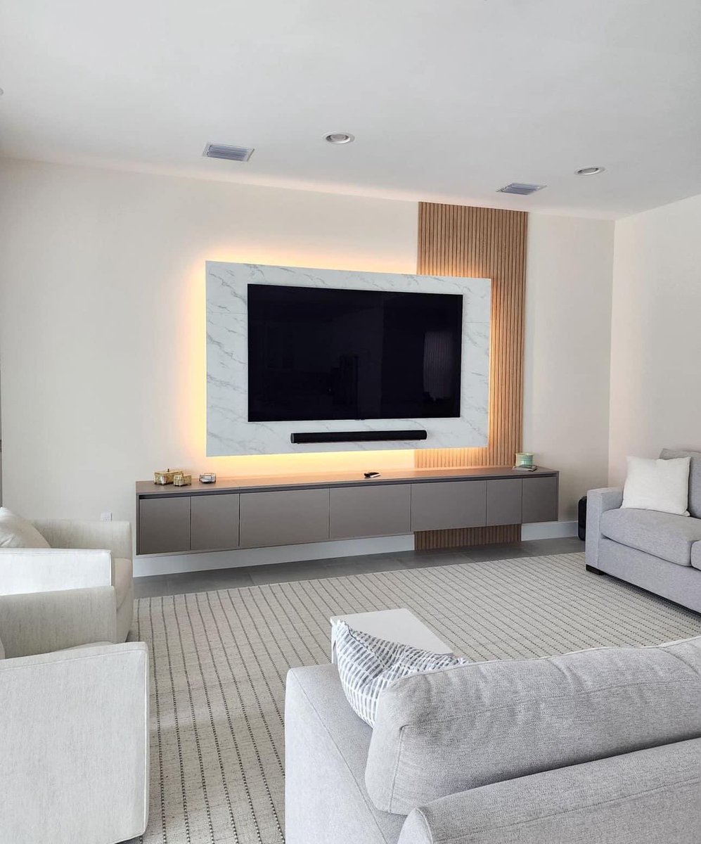 DjoloffD's tweet image. L’excellence du savoir-faire local 🇸🇳 : des meubles télé 100 % conçus ici, avec des finitions impeccables. Offrez à vos espaces l’élégance et la qualité qu’ils méritent.
 #MadeInSenegal #DesignLocal #HautDeGamme #BlackFriday #consommerlocal🇸🇳 #fabricationlocal