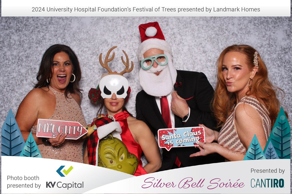 stephperilli's tweet image. No fun was had at all @YEGFOT’s Silver Bell Soirée last night 😜 

#Yeg #Edmonton #FestivalOfTrees #YegCharity #Christmas