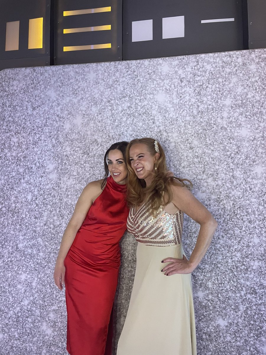 stephperilli's tweet image. No fun was had at all @YEGFOT’s Silver Bell Soirée last night 😜 

#Yeg #Edmonton #FestivalOfTrees #YegCharity #Christmas