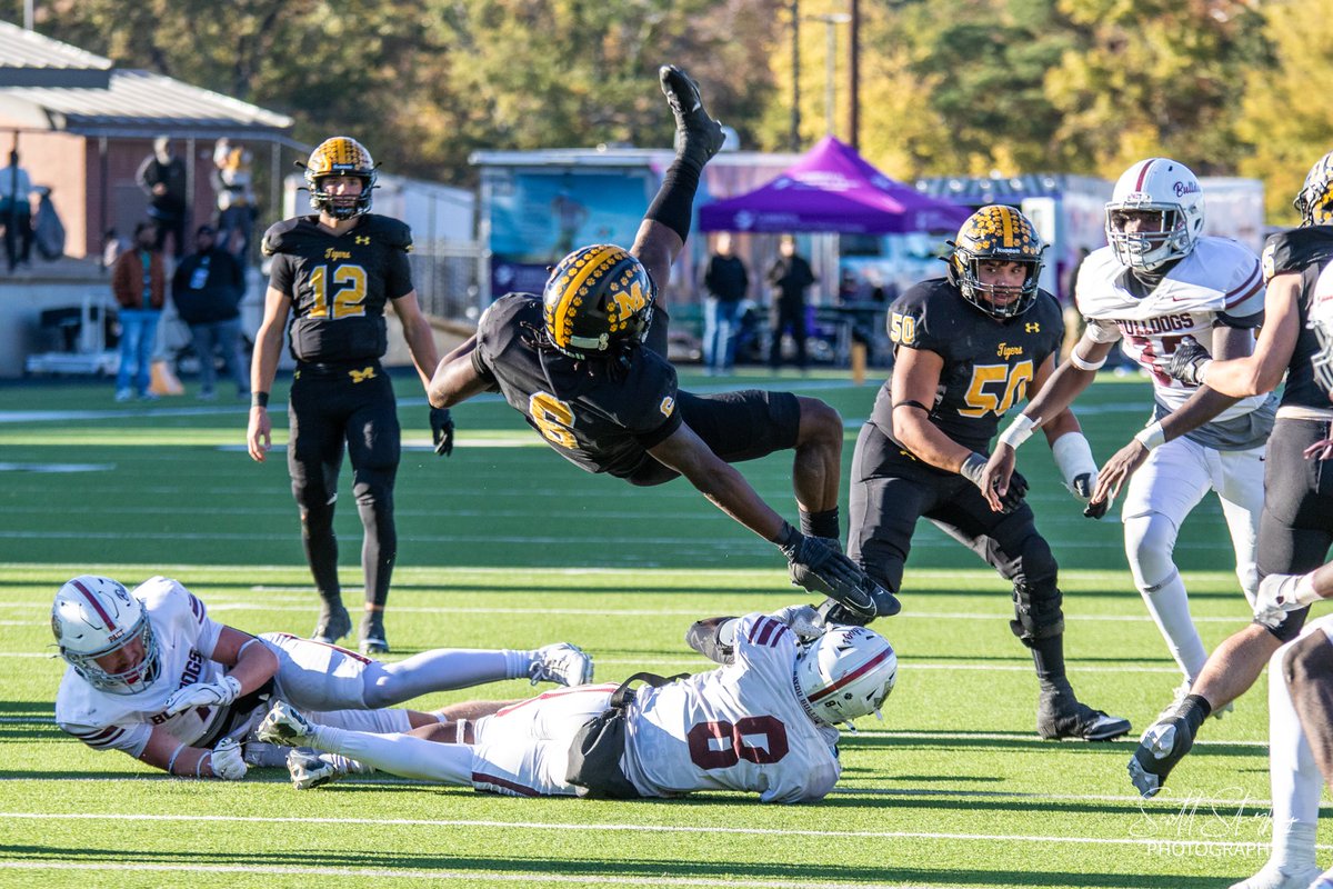 Scott Starkey (@geekknot) on Twitter photo A beautiful day for High School football playoffs. Malakoff defeats Jefferson 31-21 to move on to round 4 next week.
<a href="/dctf/">Dave Campbell's — TexasFootball.com</a> #txhsfb A beautiful day for High School football playoffs. Malakoff defeats Jefferson 31-21 to move on to round 4 next week.
<a href="/dctf/">Dave Campbell's — TexasFootball.com</a> #txhsfb