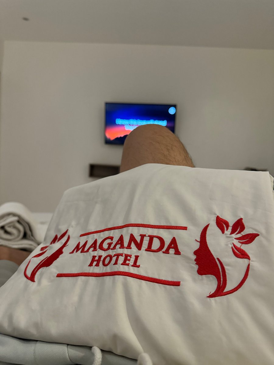 Burden132's tweet photo. Sinu pa gising dyan tara, punta ka sakin dito, paligayahin natin isat isa, available na top pls? 😅 good catch to pre 🥰

#alterangeles
#alterpampanga 
#AlterBalibago
#Alterclark 
#AlterDau https://t.co/dU8jVoADrY