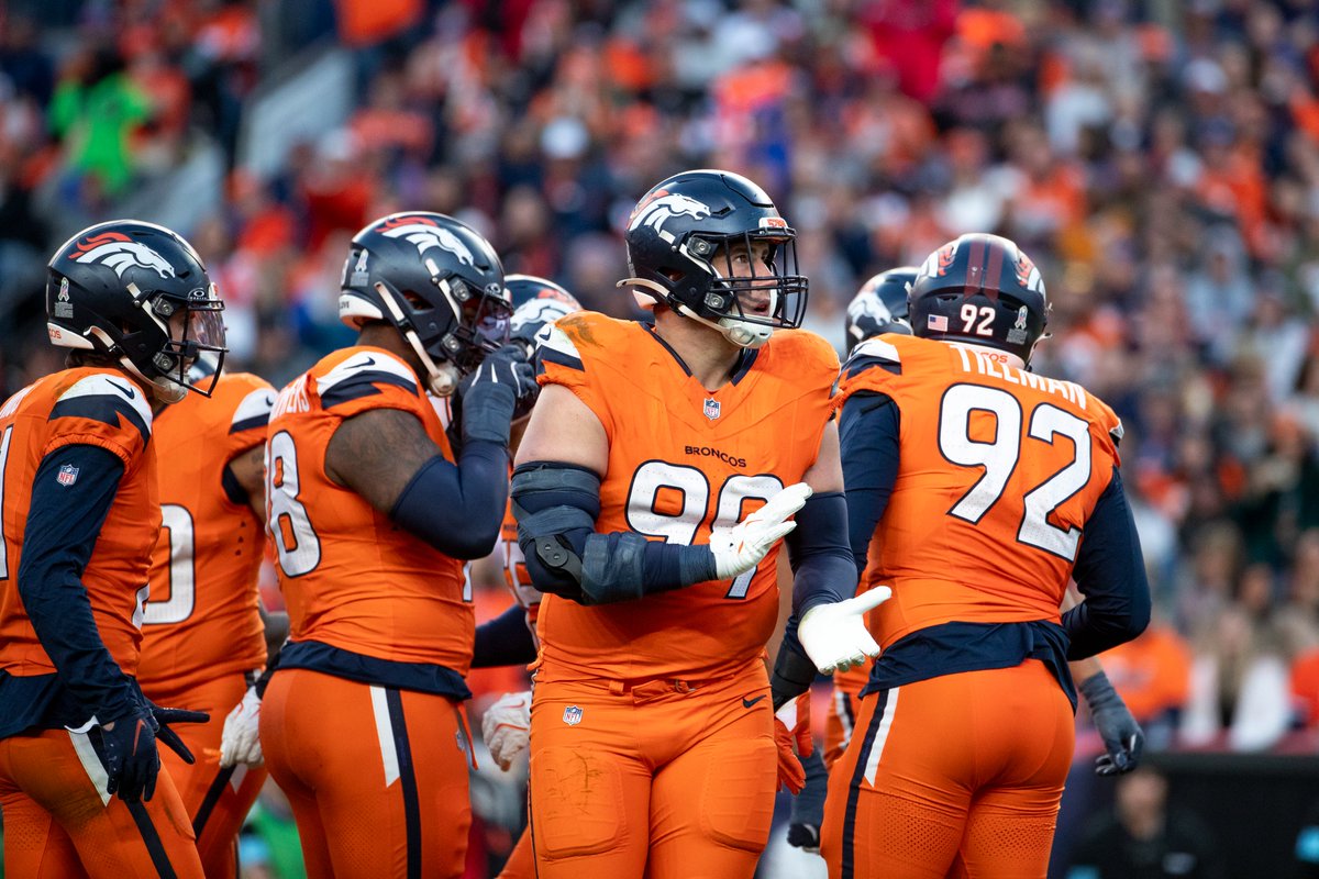 Tyler_Gorse_'s tweet photo. Most Sacks When Double-Teamed, NFL Interior DL (per @NextGenStats):

1. Dexter Lawrence (NYG) ... 4.5
2. Zach Allen (@Broncos) ... 3.5
3. Kevin Givens (SF) ... 2.0
     Quinton Jefferson (Buf.) ... 2.0
     Nnamdi Madubuike (Bal.) ... 2.0
     Kobie Turner (LAR) ... 2.0