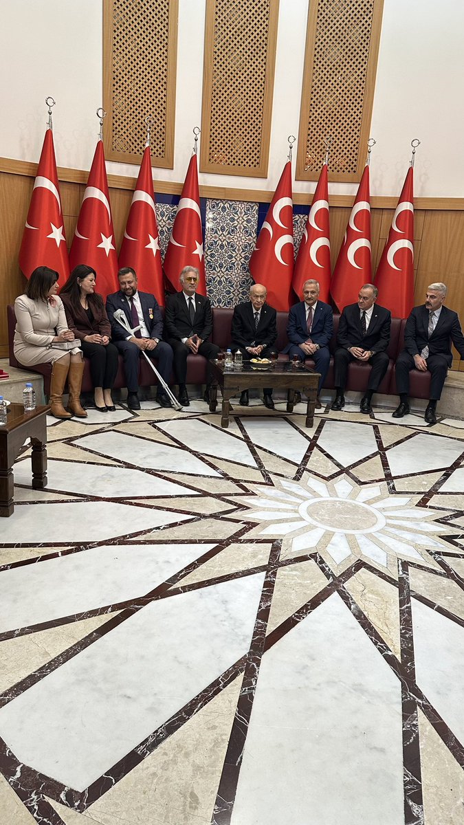 Sayın Genel Başkanımız Program Sonrası Ziyaret Etme Fırsatı Bulduk. 
Tüm Cizreli Hemşerilerimize Selamları Var. 

<a href="/MHP_Bilgi/">MHP</a> 
<a href="/E_SemihYalcin/">E. Semih Yalçın</a> 
<a href="/mhpsirnak073/">MHP Şırnak İl Başkanlığı</a> 
<a href="/ZeynelHasimi/">Zeynel Hasimi</a>