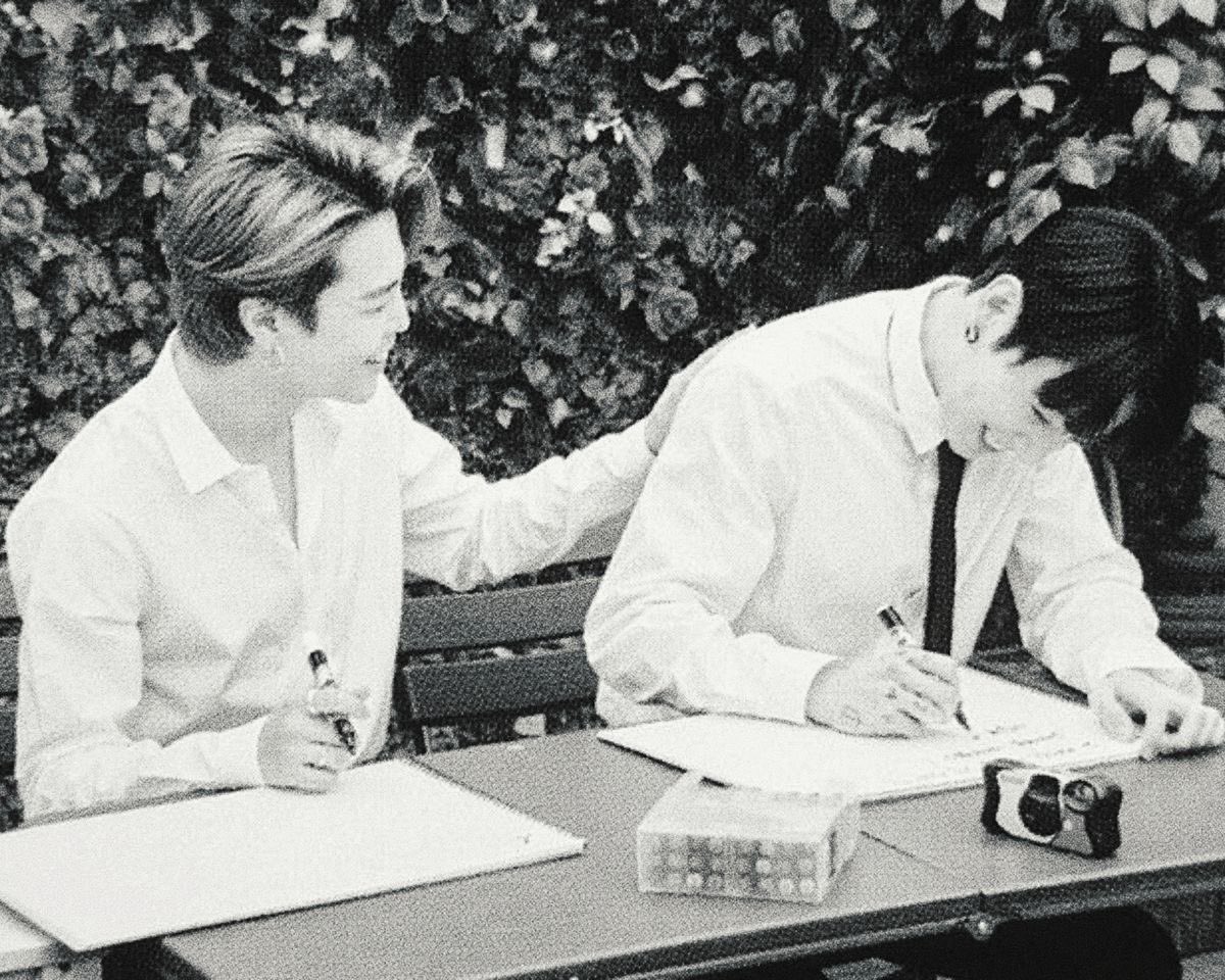 chicklovesbunny's tweet image. #jikookau #drabble where Jikook are rival coworkers, and trouble unfolds at the office holiday party…