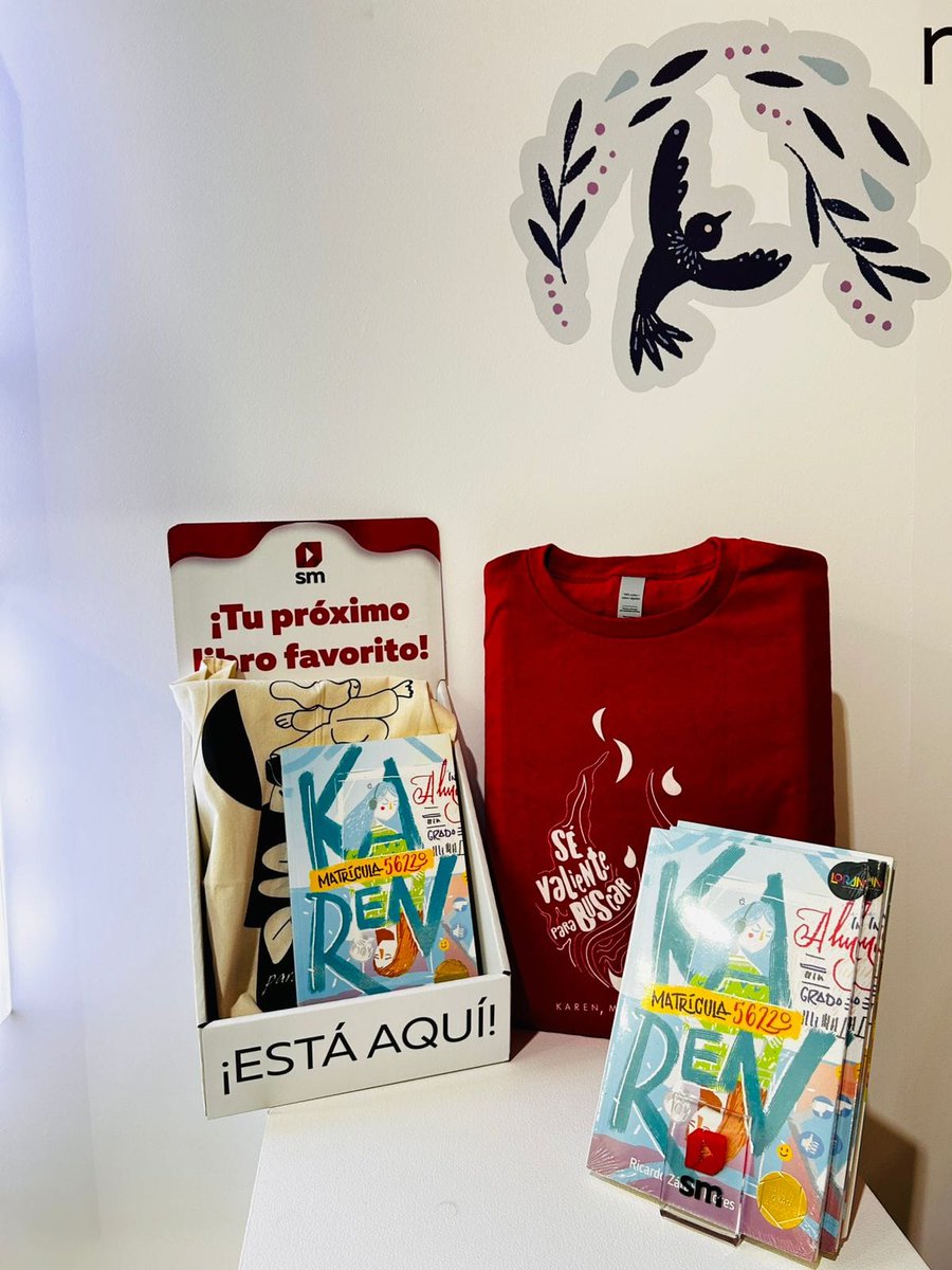 Las playeras y bolsas oficiales de mi novela "Karen, matrícula 56220" están disponibles en el stand de SM en la Feria Internacional del Libro de Guadalajara. ¡Yeah!
Gracias a <a href="/sm_literatura/">Literatura SM México</a>