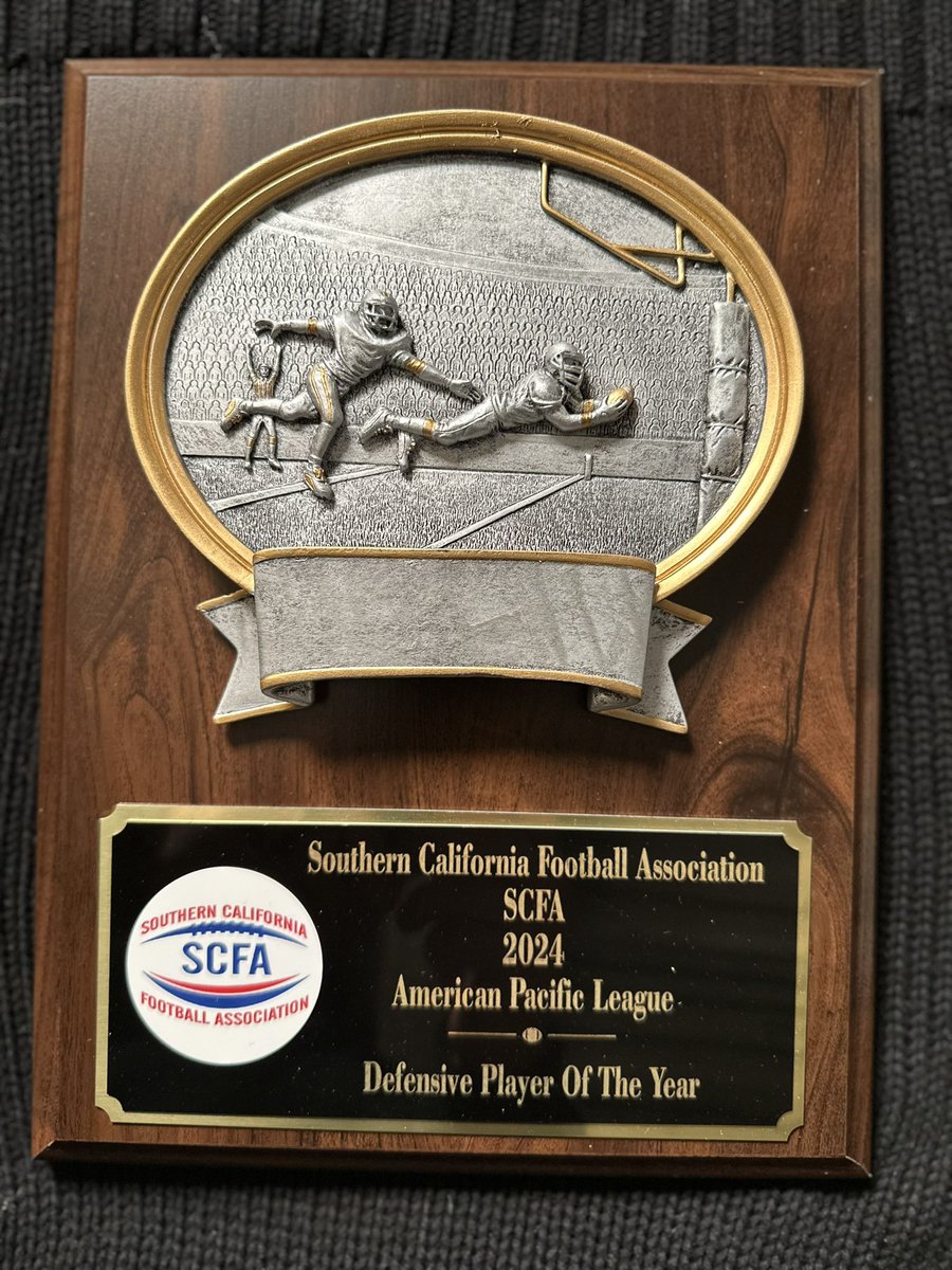 Dario Sandoval (@dariosandoval82) on Twitter photo Honored to receive Defensive player of the year !!
<a href="/CoachLogo/">Ricky Logo</a> <a href="/Coach_Odom/">Barry Odom</a> <a href="/GlendaleCollege/">Glendale Community College Football</a> <a href="/GLENDALE_GRIT/">VAQS_Coach_Farwell_OAVAAV</a> <a href="/Jaden_Diamond2/">Jaden Diamond</a> <a href="/MSUBobcats_FB/">Montana State Football</a> Honored to receive Defensive player of the year !!
<a href="/CoachLogo/">Ricky Logo</a> <a href="/Coach_Odom/">Barry Odom</a> <a href="/GlendaleCollege/">Glendale Community College Football</a> <a href="/GLENDALE_GRIT/">VAQS_Coach_Farwell_OAVAAV</a> <a href="/Jaden_Diamond2/">Jaden Diamond</a> <a href="/MSUBobcats_FB/">Montana State Football</a>