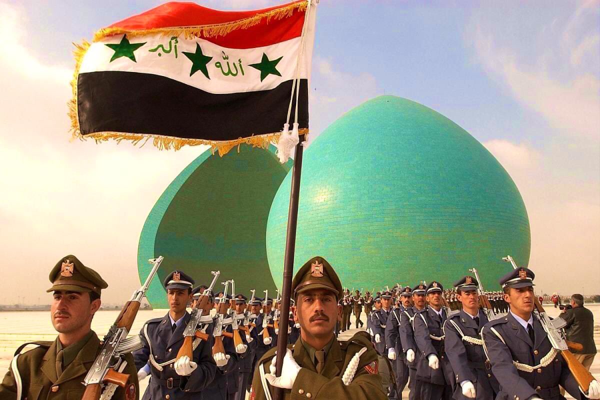 majalat_AB's tweet photo. القبة الزرقاء التي حطمت عمامة الخميني  
1 كانون الاول 1982 
#مجلة_الف_باء #يوم_الشهيد ☘️ https://t.co/xLxra1Ax0x