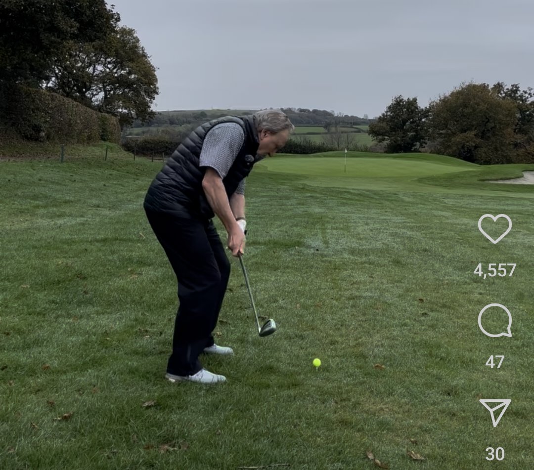 sam_pittman's tweet photo. @TheSquareBall here's something to brighten up a post-defeat evening... Turns out Warnock tees up every shot he plays on the golf course ⛳ https://t.co/ciX7uAjoH1
