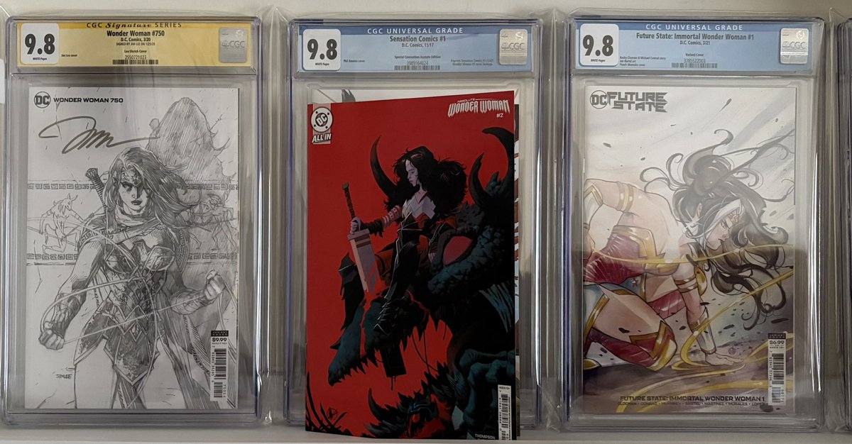 Jahnli's tweet photo. I absolutely love it! I picked up my 1:25 copy today, my LCS was telling me that they hadn’t seen a second print of a Wonder Woman title since forever, and Absolute Wonder Woman #1 just did that! The fact that even a whole month later there is rabid appetite for #2 is telling! https://t.co/YQjzoo8OME