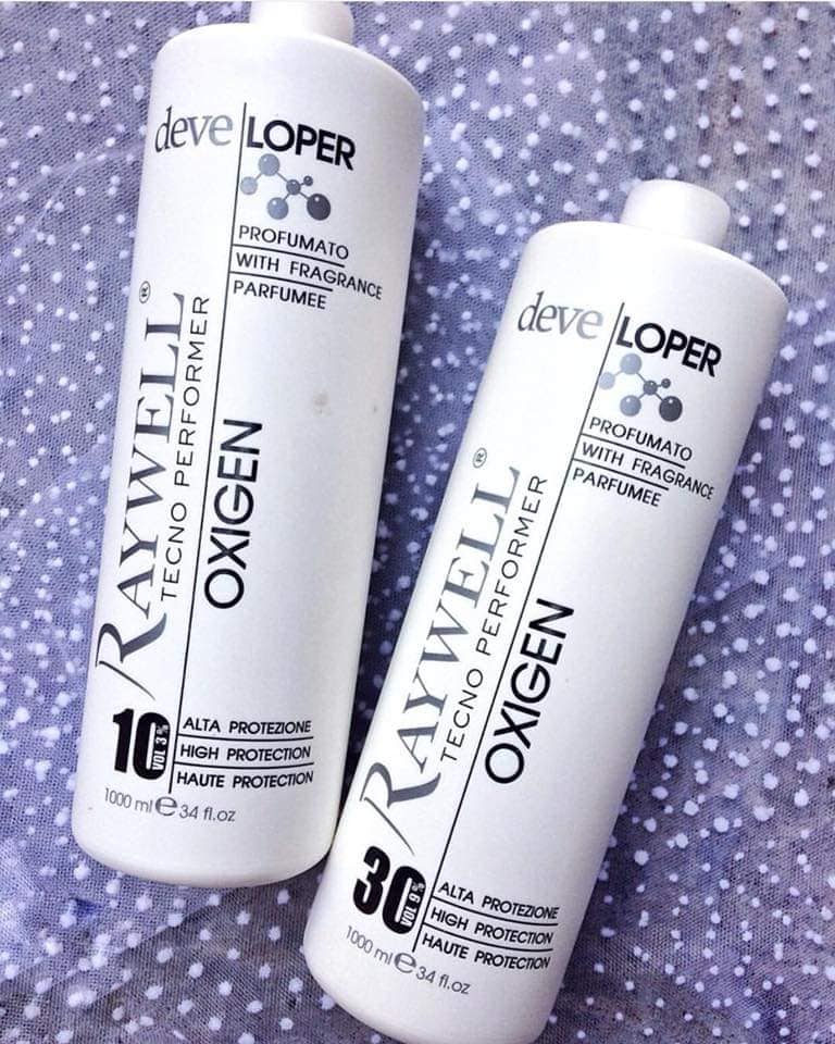 Raywell_es's tweet photo. Nuevos productos Raywell, OXIGEN ANTIYELLOW Raywell perfumada para tus coloraciones

#raywell #antiamarillo #nuevosproductosraywell #hairdresser #oxigen #coloracion #haircut #professional #calidadmaxima https://t.co/VJ5yFR99GA