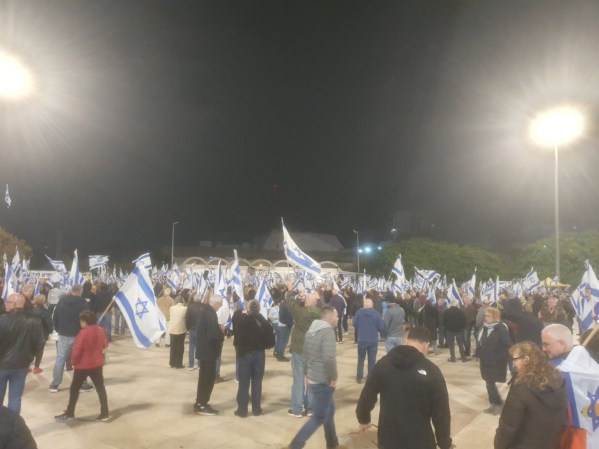 RonnyHacham's tweet photo. בכפר סבא.... https://t.co/iMD2qI8lBl