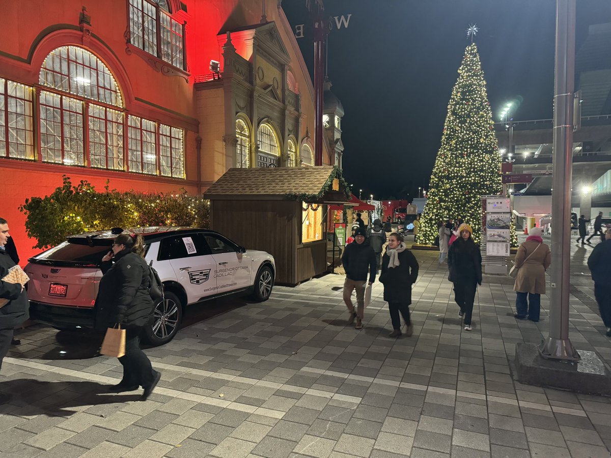 WOW!!  The <a href="/ottawaxmasmkt/">Ottawa Christmas Market</a> looks amazing this year! Check it out. <a href="/CasinoLacLeamy/">Casino Lac-Leamy</a> <a href="/SurgenorOttawa/">Surgenor Ottawa</a> #SFRDistillery