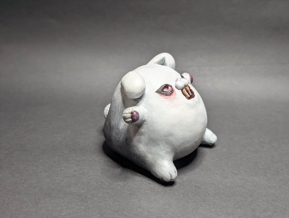 KLiTnotes's tweet photo. Bunny Vampire 
A bigger version of my bunnies.

#sculpture #art #rabbit #bunnies #handmade #handpainted #kltsculpts #rabbitart #clayart #polymerclay #vampire #horror #vampirerabbit https://t.co/vQZNlxttR4