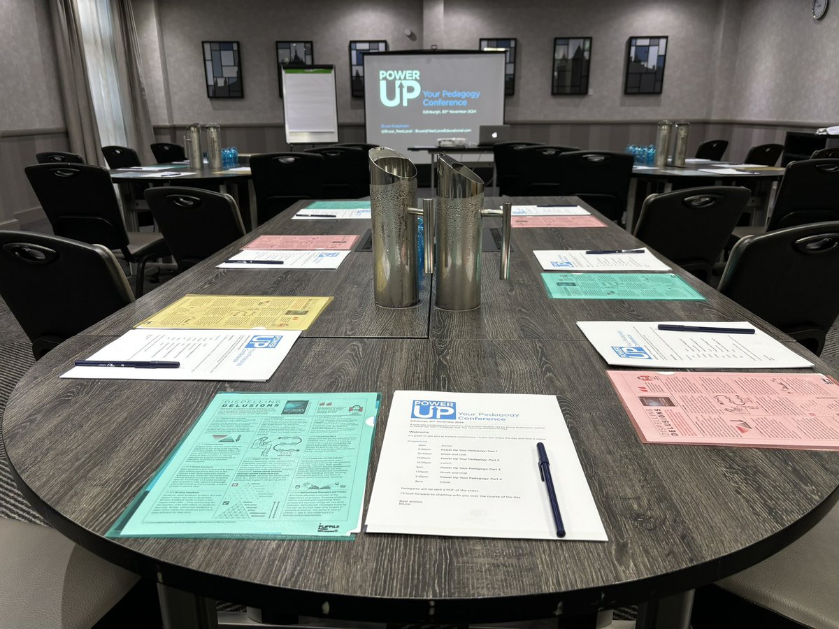 QVSchool's tweet photo. Looking forward to hearing all about the #PowerUpYourPedagogy Conference with @Bruce_NextLevel from our own Mrs Elliott ✨❤️💛💚 https://t.co/NJReMxbMPD